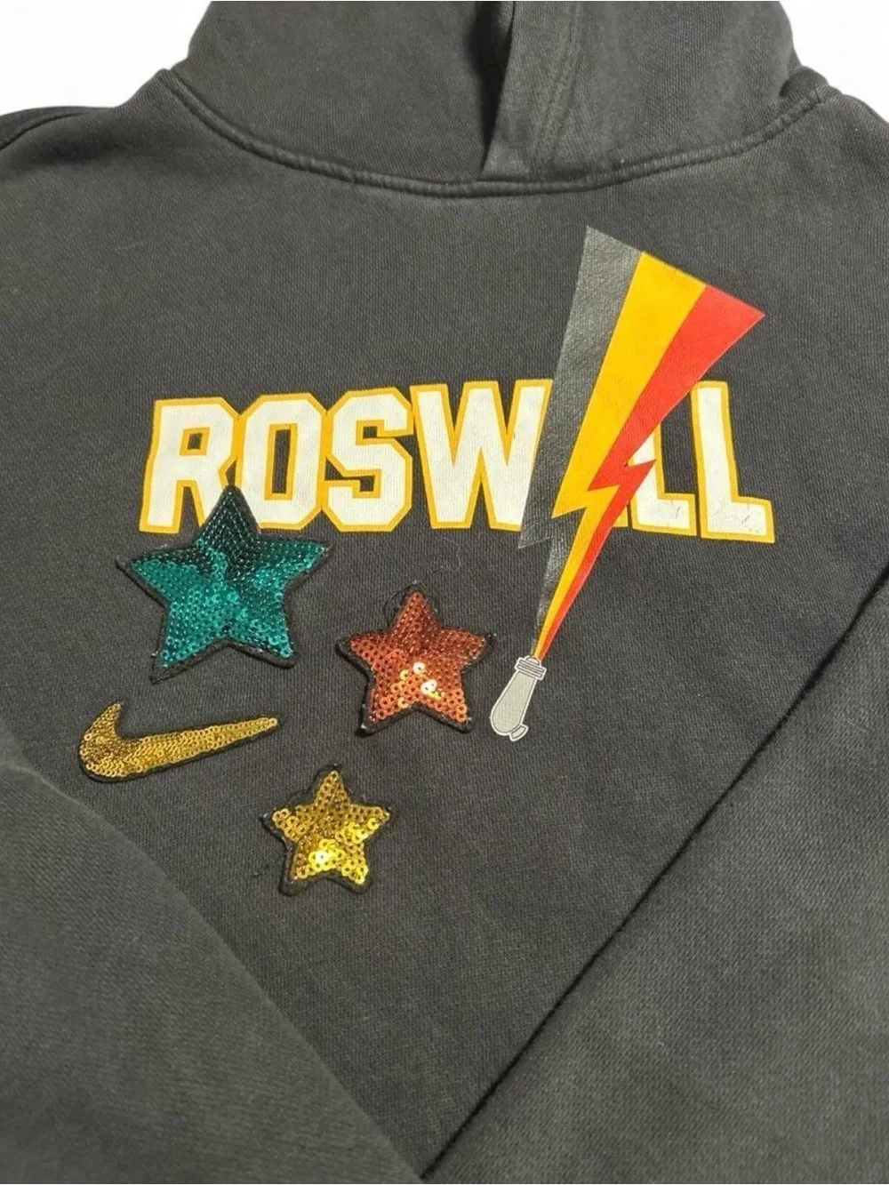 Nike Roswell Black Graphic Hooded Sweatshirt - Kids XL